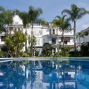 https://los-naranjos-marbella.es-andalucia.com