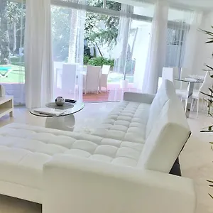 https://vivaldi-boutique-suites-jardines-del-mar.es-andalucia.com